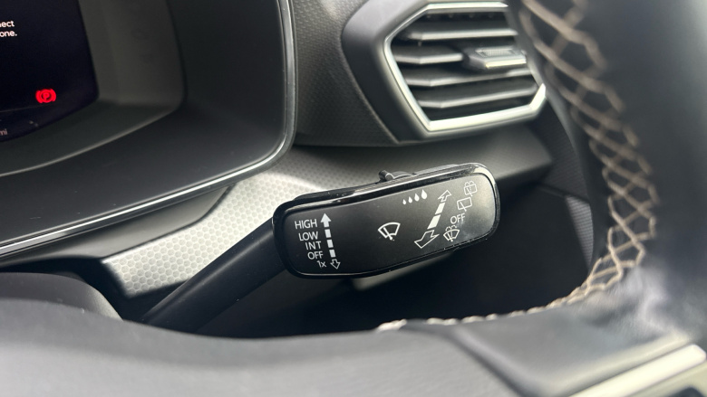 SEAT Leon 1.5 TSI EVO SE Dynamic 5dr Petrol Hatchback